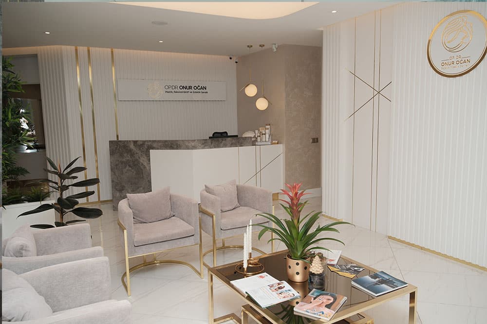 The clinic reception, with the Op. Dr. Onur Oğan sign behind the desk